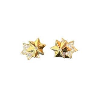Brinco duas estrelas cravação zircônia Prata 925 Ouro 18k