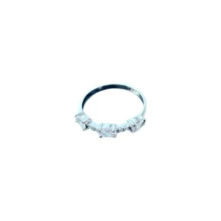 Anel meia aliança Oval zircônia Prata 925 Ródio